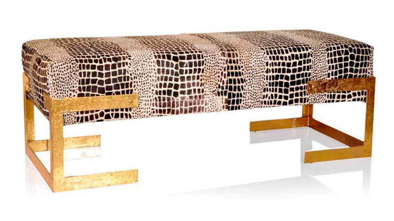 Banca con tapizado de piel de cocodrilo