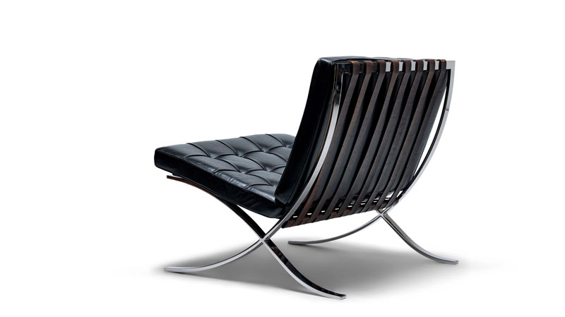 Silla Barcelona en cuero negro tipo top grain