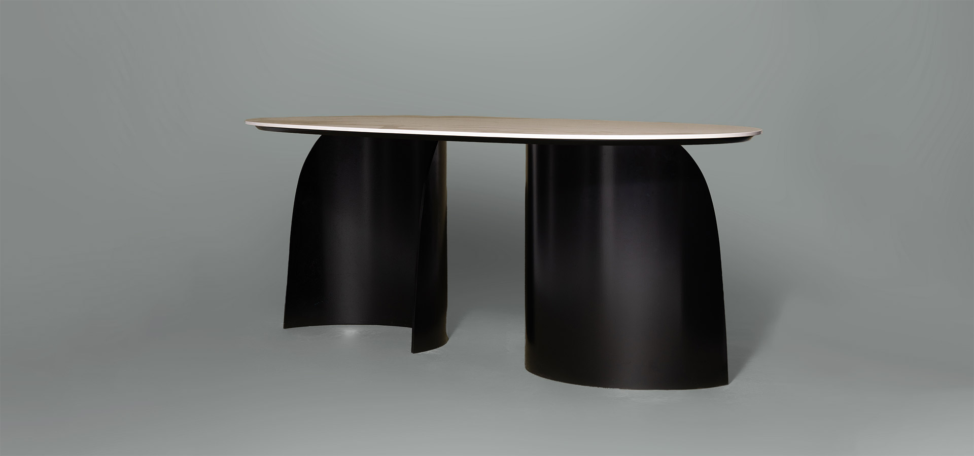 Mesa en marmol blanco